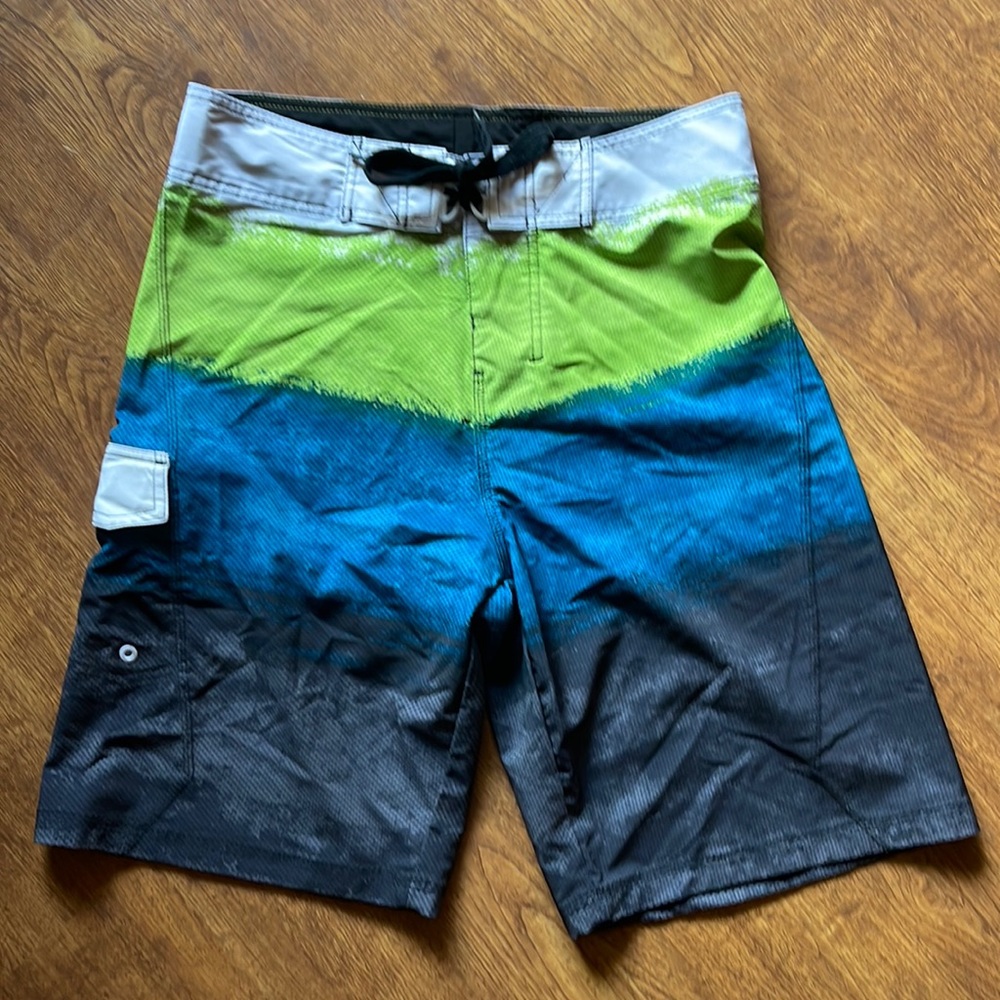Size 30, Small mens board shorts w attached bottle opener in Velcro side pocket